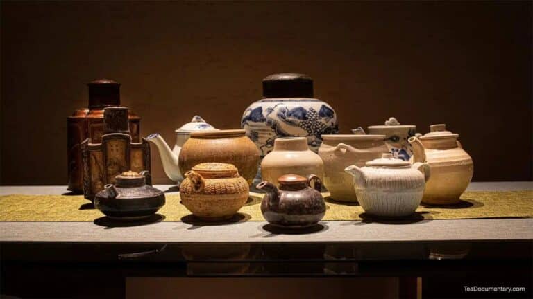 History of Tea in Japan 15 History of tea in Japan: Tang and Song Dynasty teaware, celadon and Jian ware, the Hare's Fur bowls Japan called Temmoku