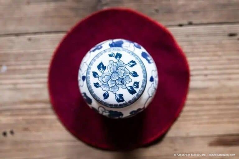 What Country Did Tea Originate From? 39 Tea originated in China: a tea caddy from the Wuyi Mountains